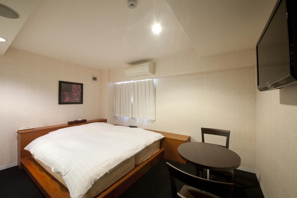 Hotel The G Osaka Bagian luar foto