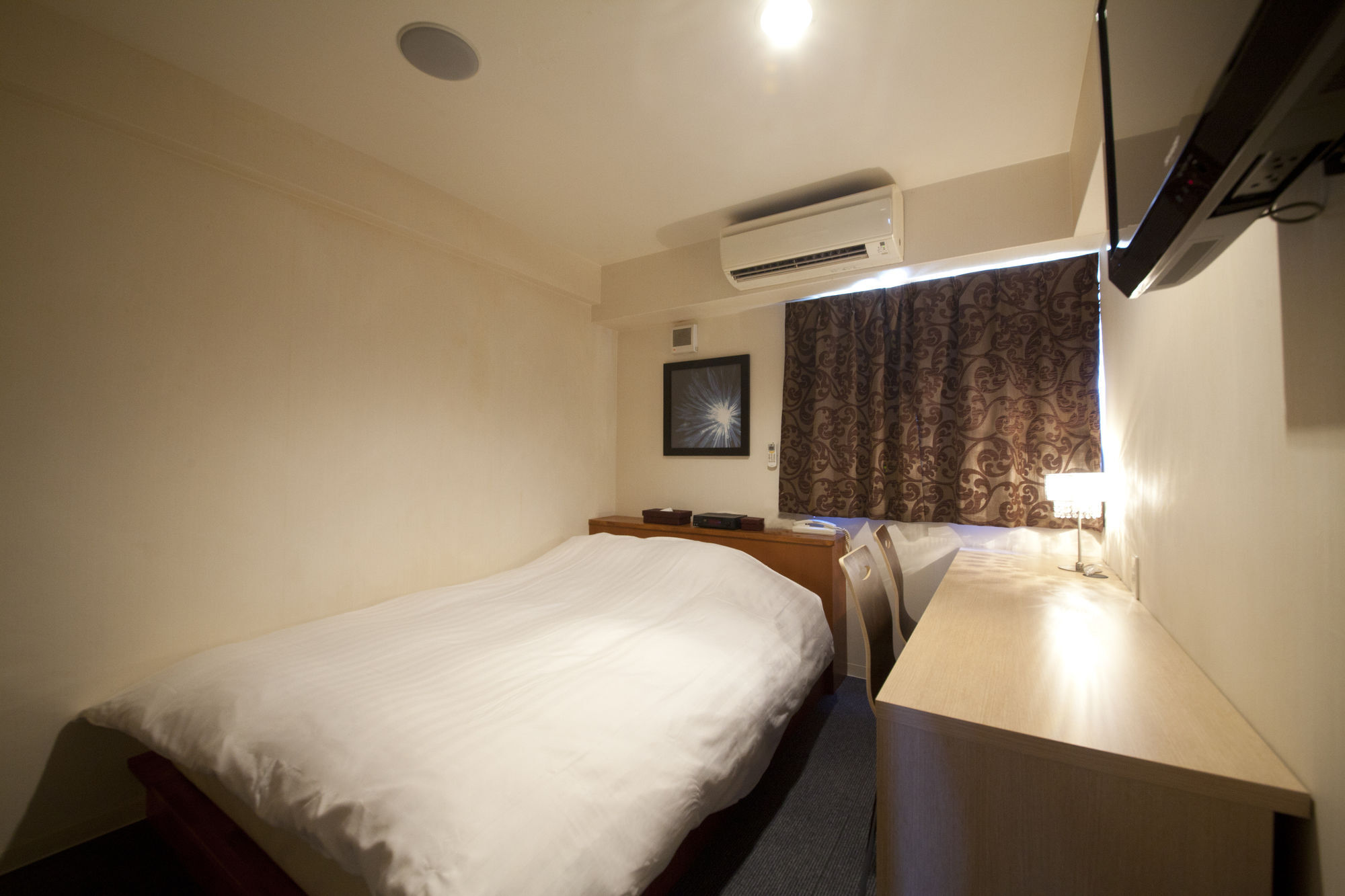 Hotel The G Osaka Bagian luar foto