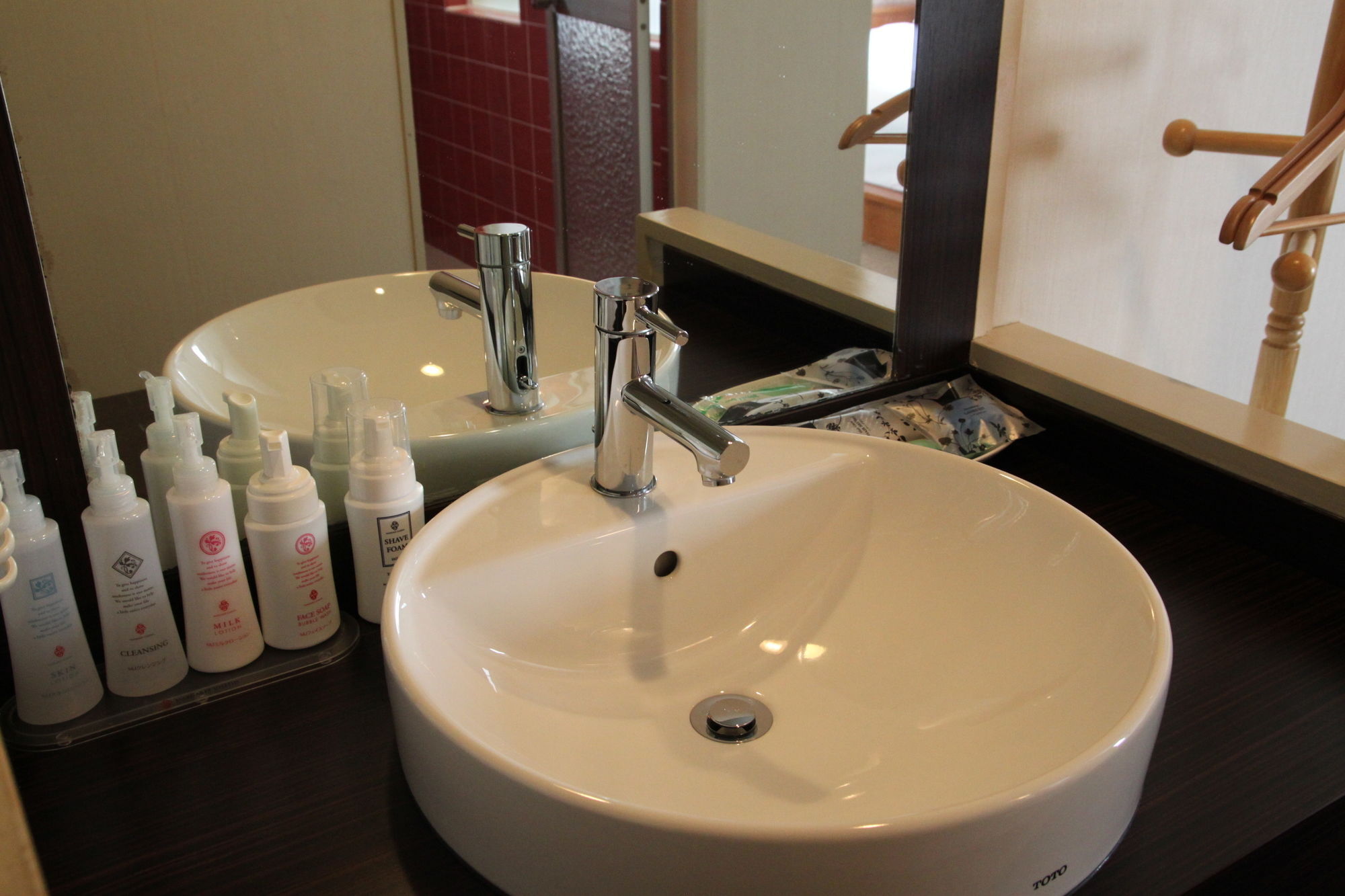 Hotel The G Osaka Bagian luar foto